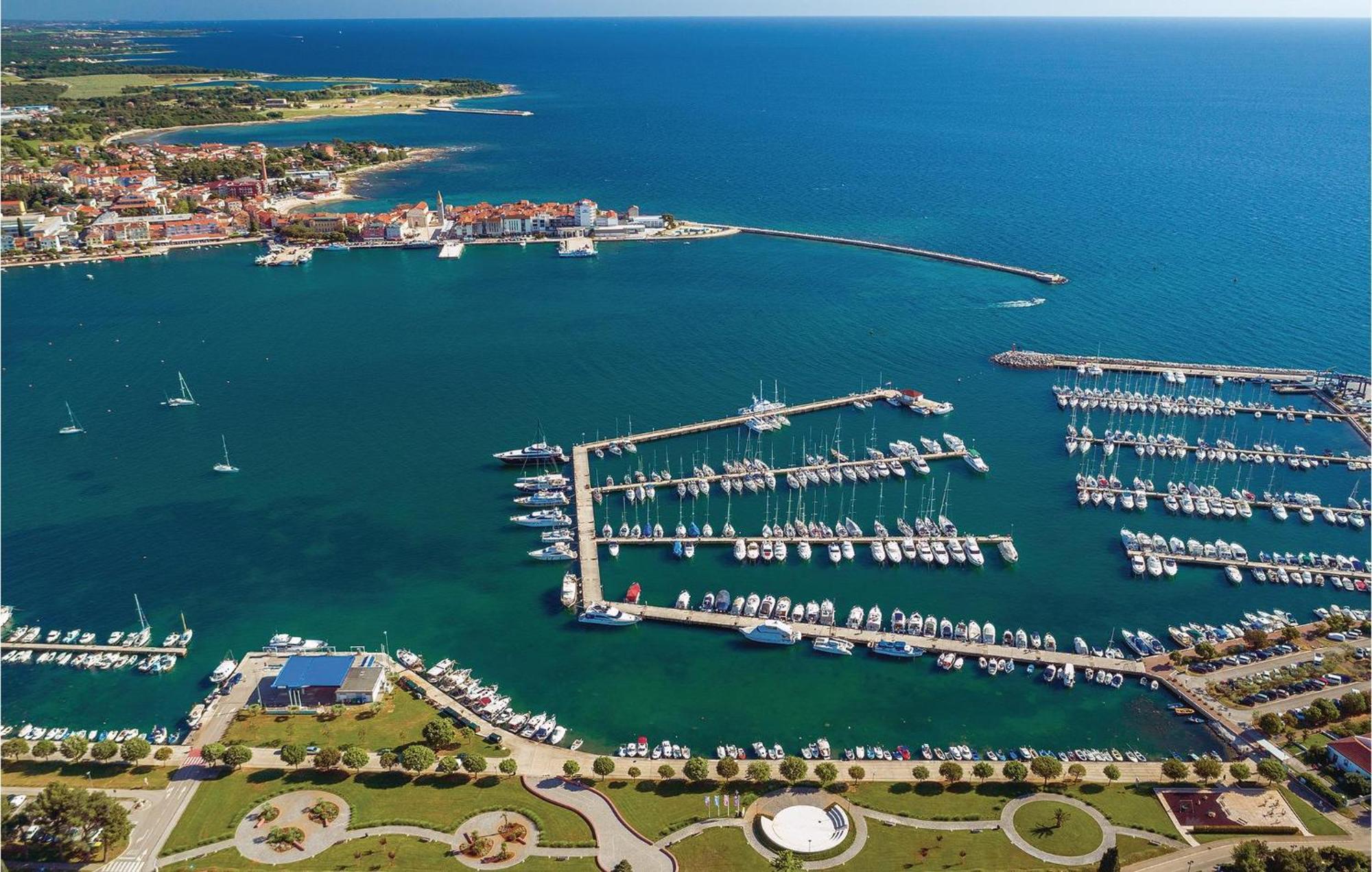 Stunning Apartment In Umag With Wifi ภายนอก รูปภาพ